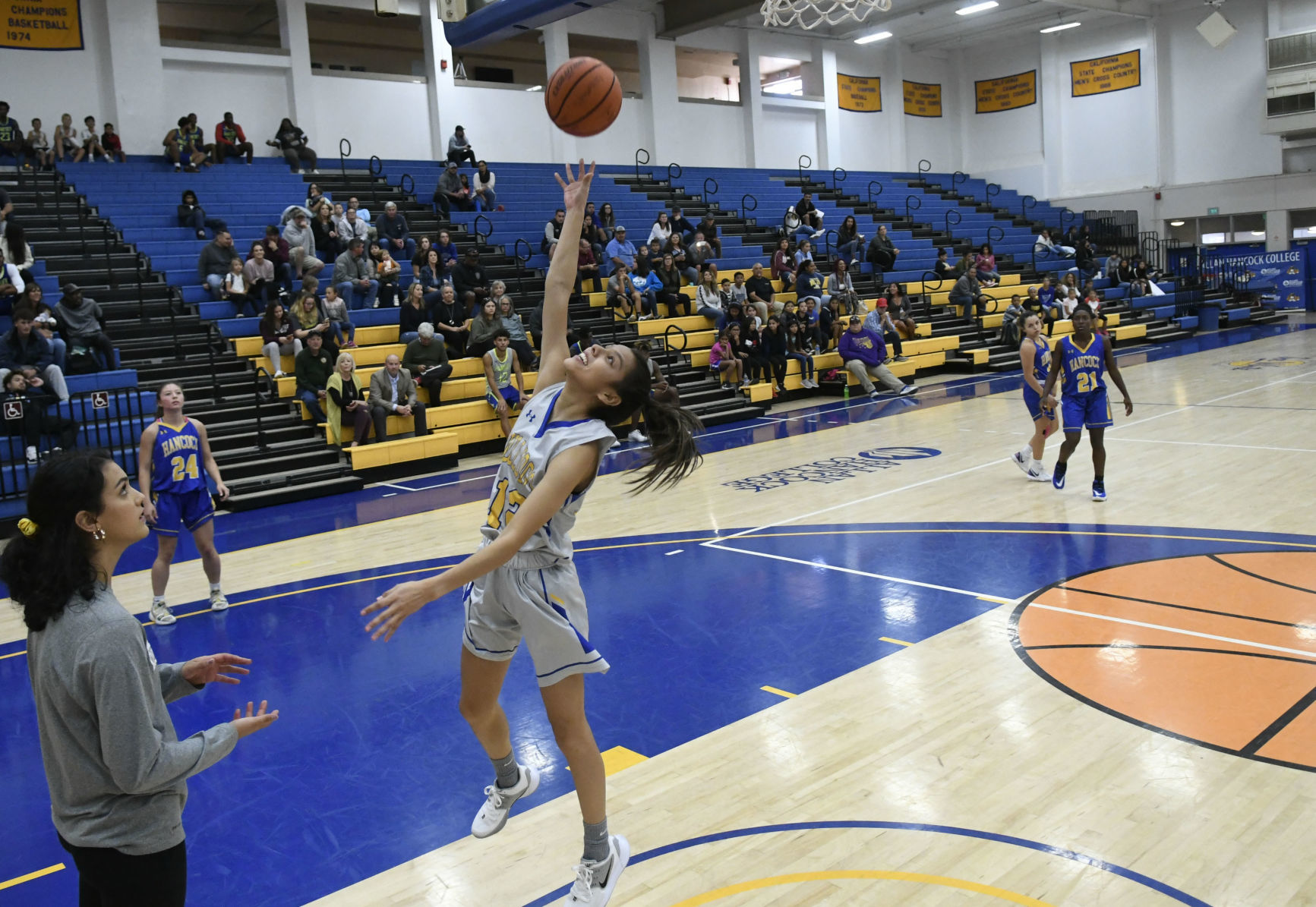 101619 Meet the Bulldogs 10.jpg